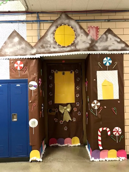 West Central C U S D 235 Wcms Door Decorating Contest